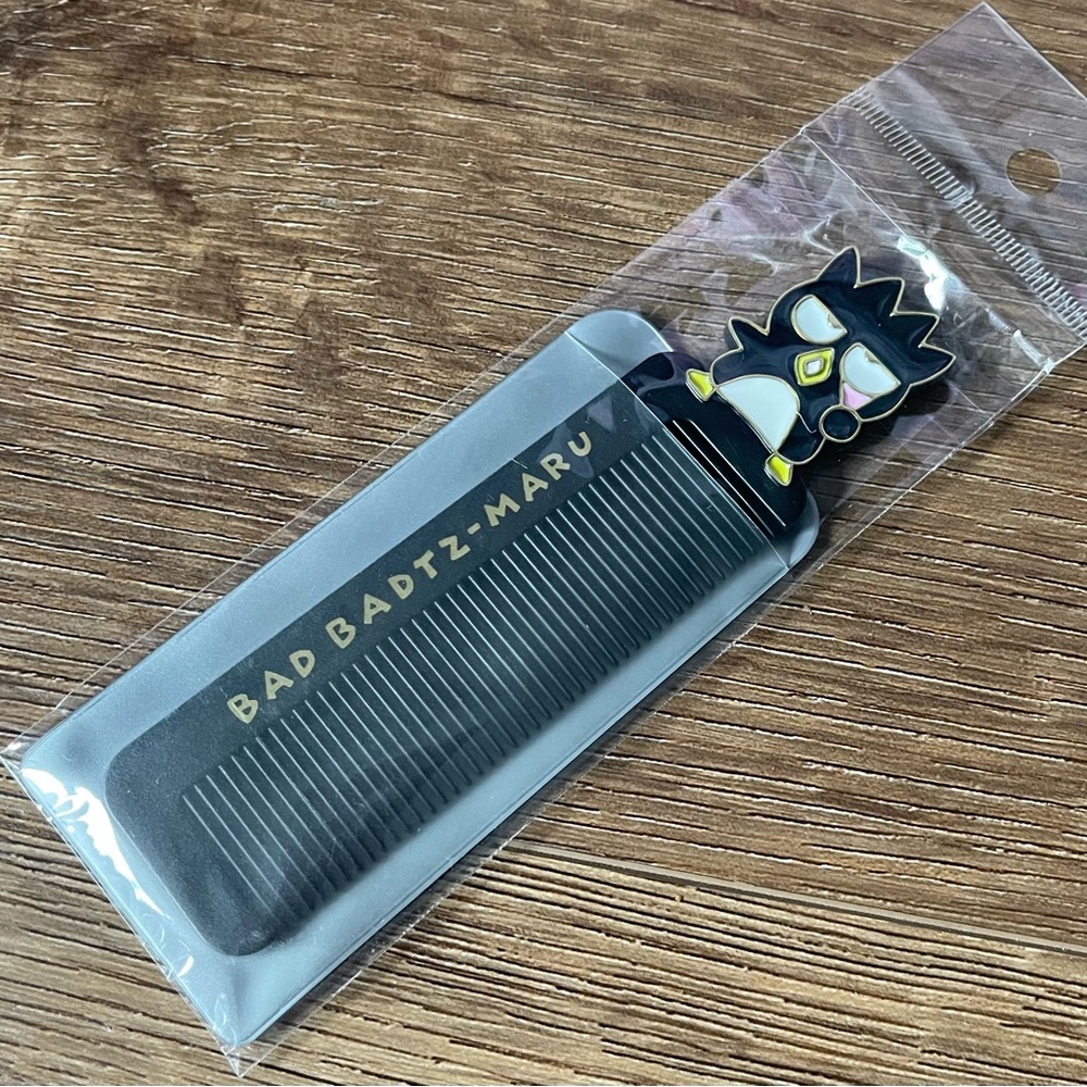 BADZT-MARU-NWT Mascot Comb-Unisex